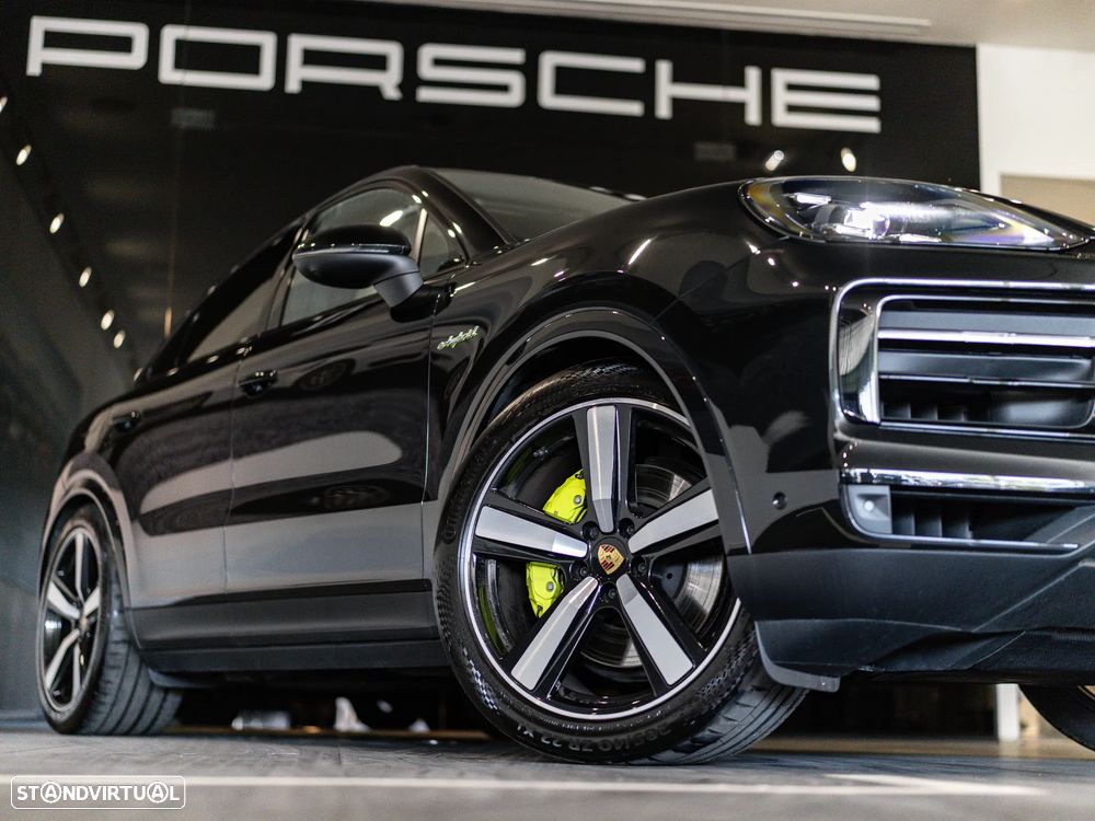 Porsche Cayenne Coupé E-Hybrid - 10