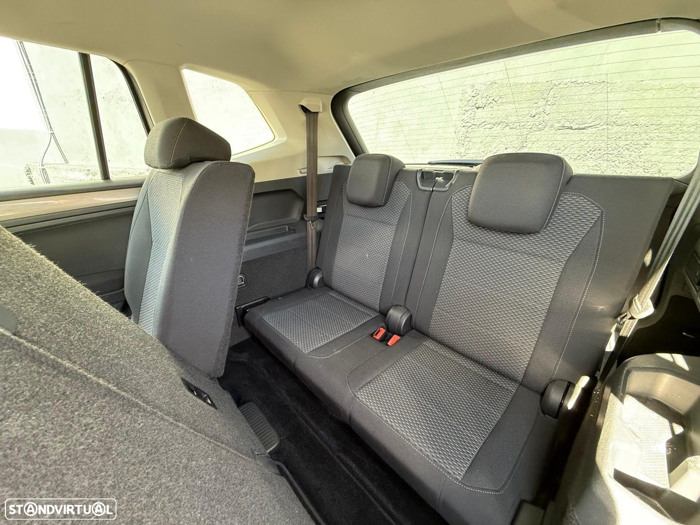 VW Tiguan Allspace - 15