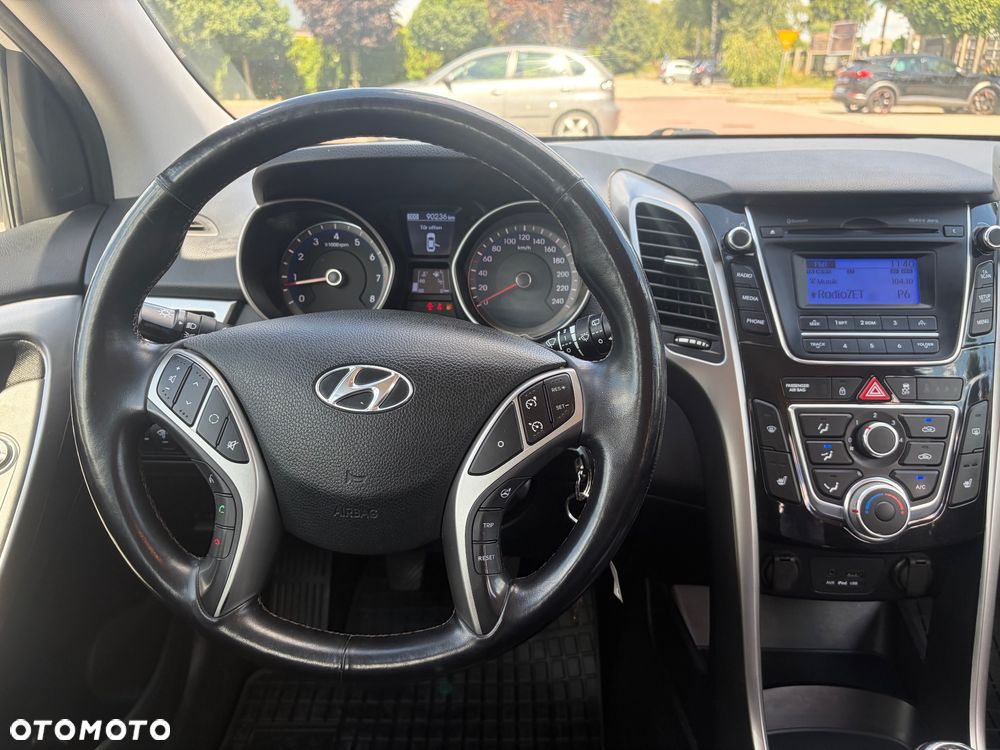 Hyundai i30 1.4 Fifa World Cup Edition - 29