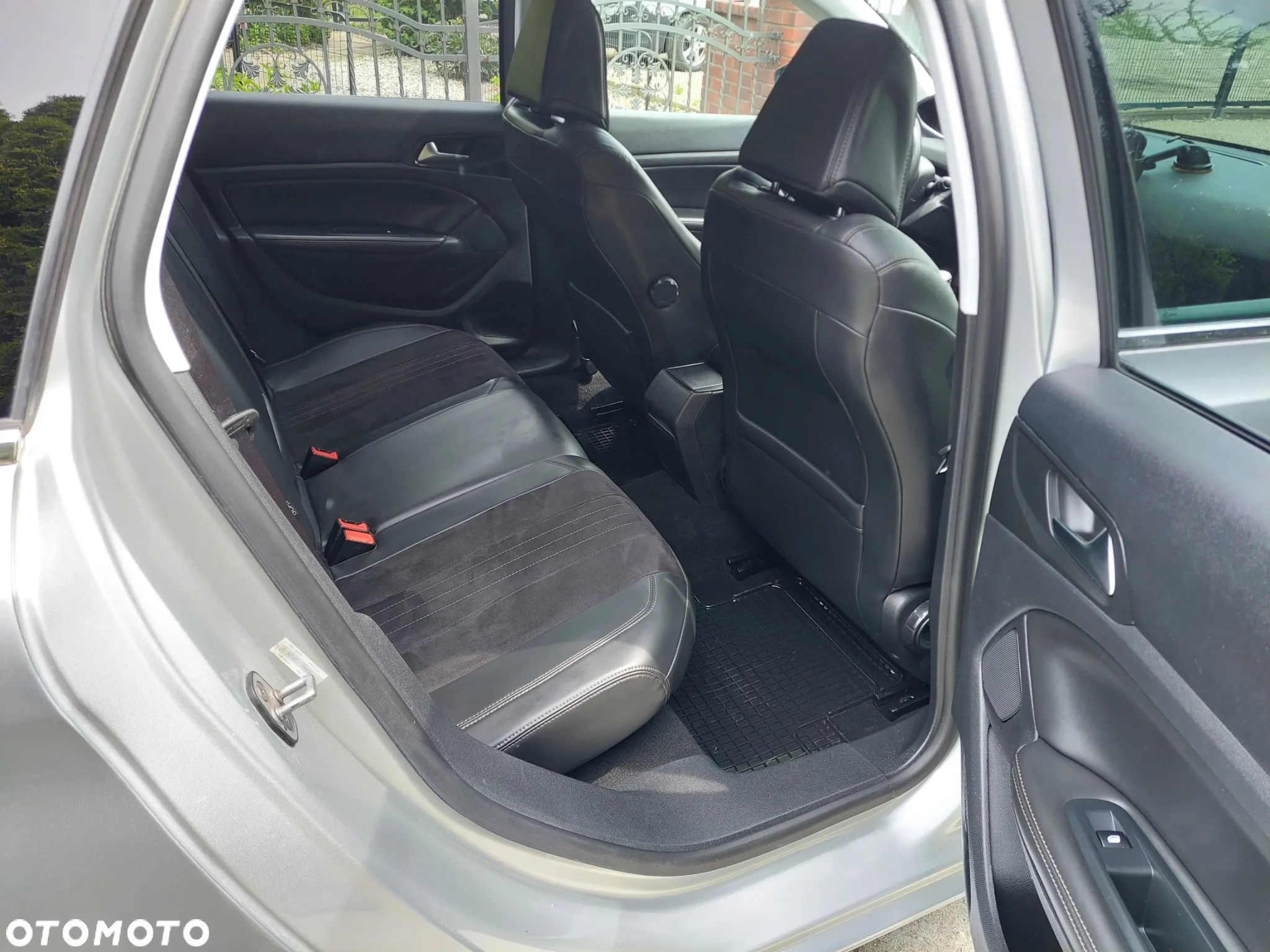 Peugeot 308 SW e-HDi FAP 115 Stop&Start Business Line Niveau 1 - 10