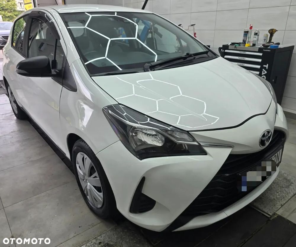 Toyota Yaris 1.5 Comfort CVT - 5