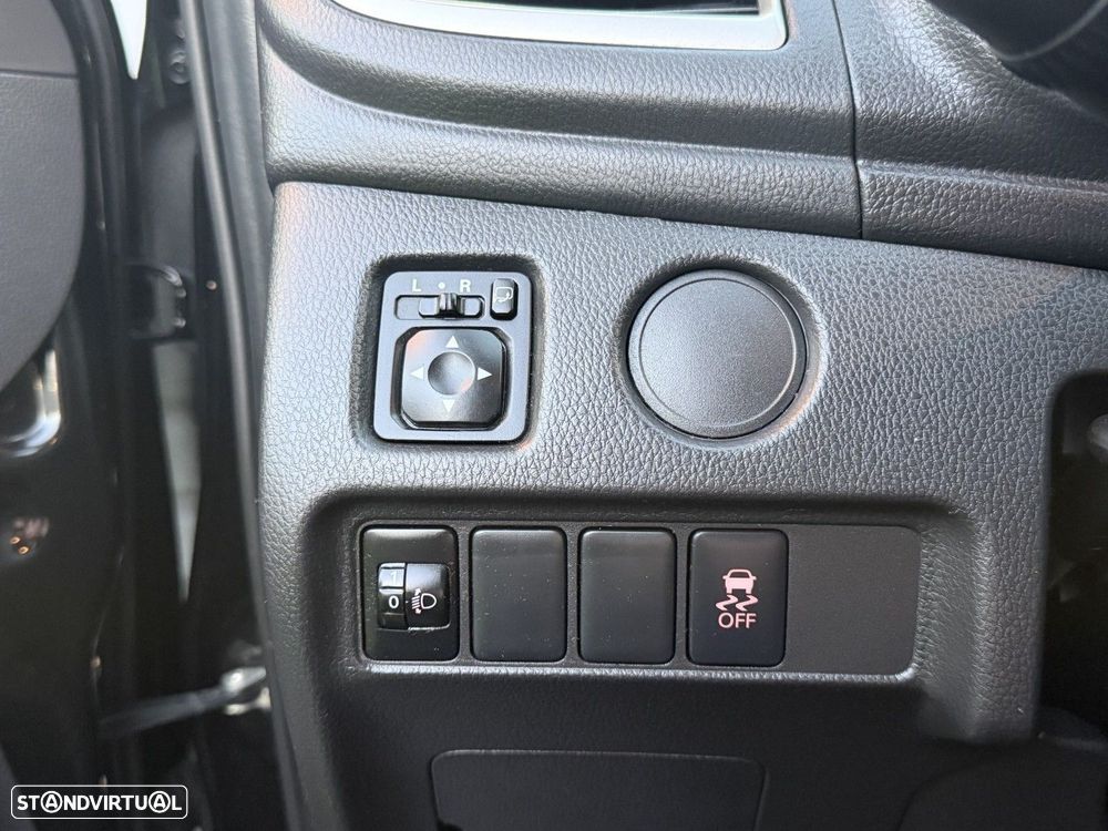 Mitsubishi L200 2.3 DI-D Strakar Space Cab Intense 4WD - 25