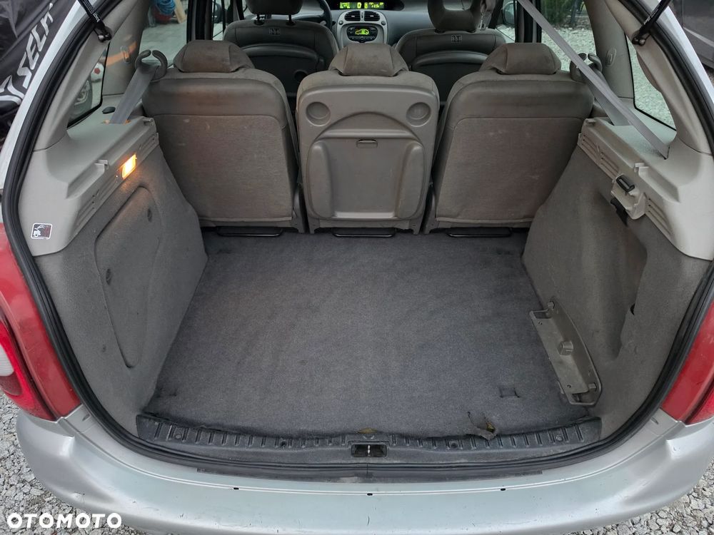 Citroën Xsara Picasso - 10