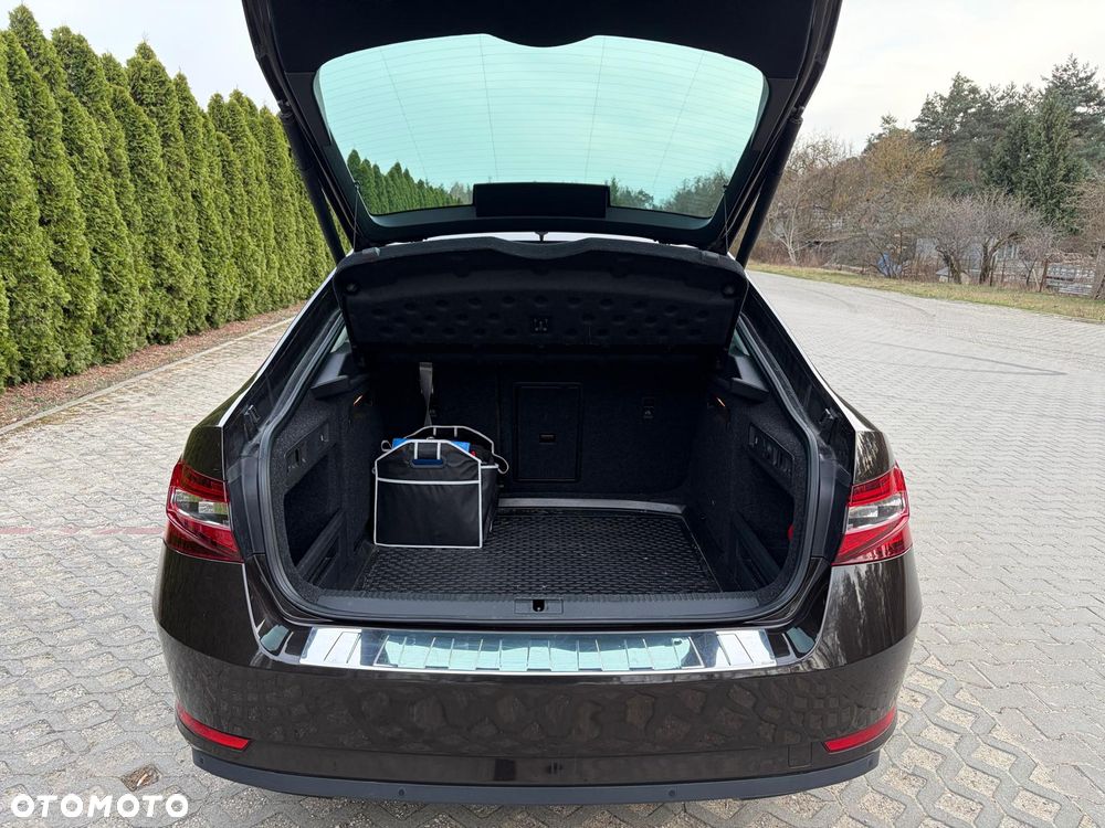 Skoda Superb 1.8 TSI Ambition DSG - 8