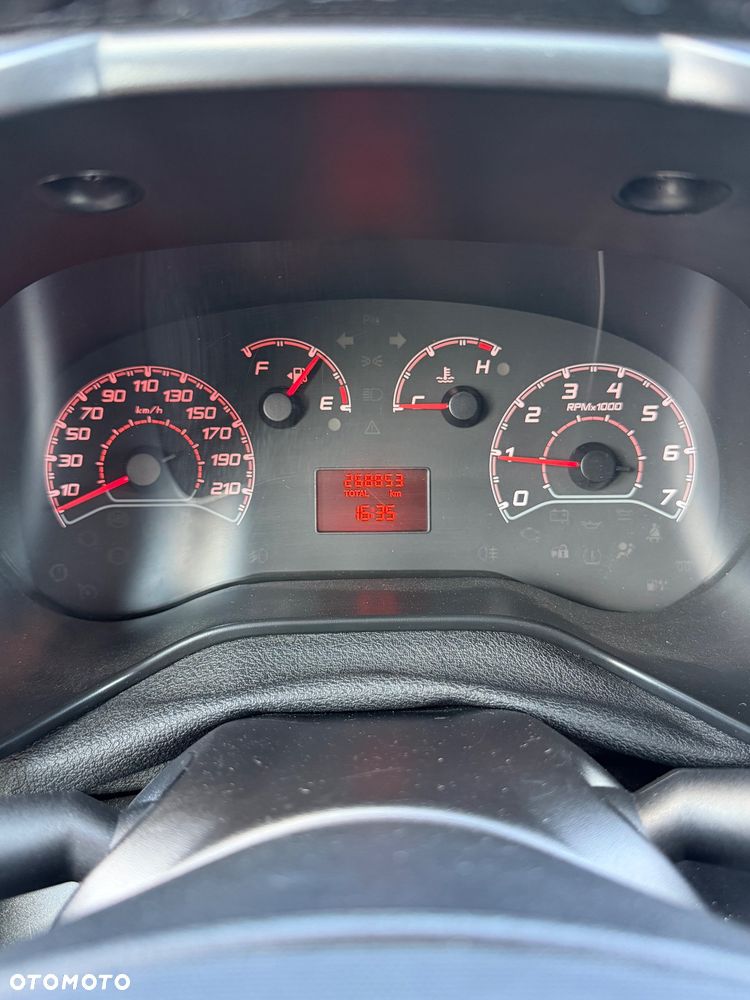 Fiat Doblo Maxi - 16