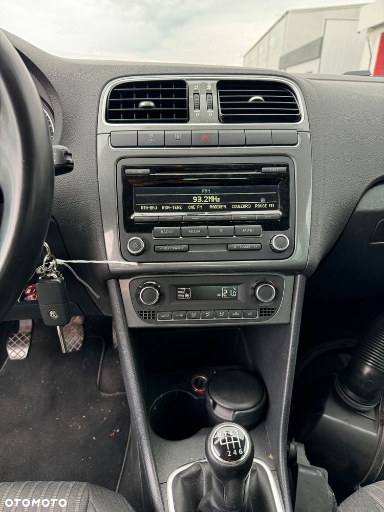 Volkswagen Polo - 8