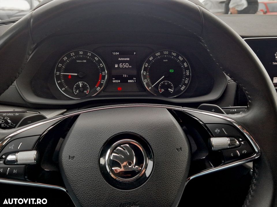 Skoda Octavia 2.0 TDI DSG Ambition - 19