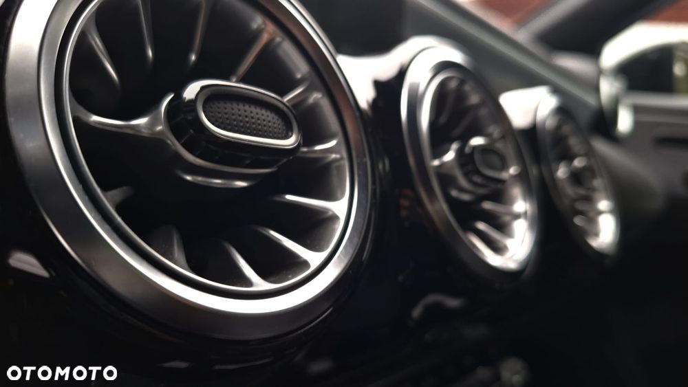 Mercedes-Benz Klasa A 200 4-Matic AMG Line 8G-DCT - 20