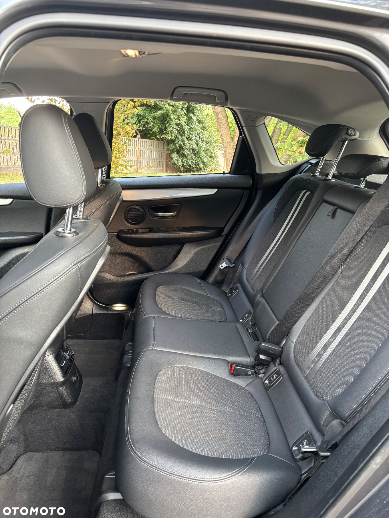 BMW Seria 2 218i - 5