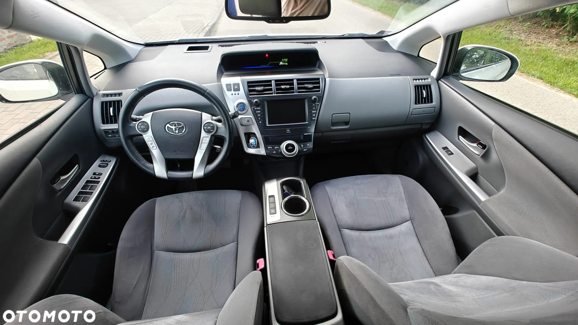 Toyota Prius+ (Hybrid) Executive - 7