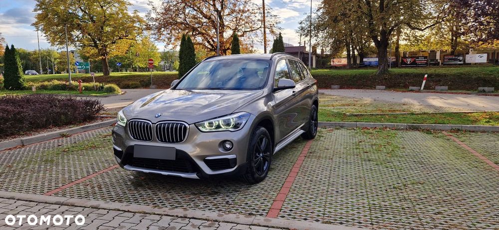 BMW X1 xDrive25d Sport Line - 2