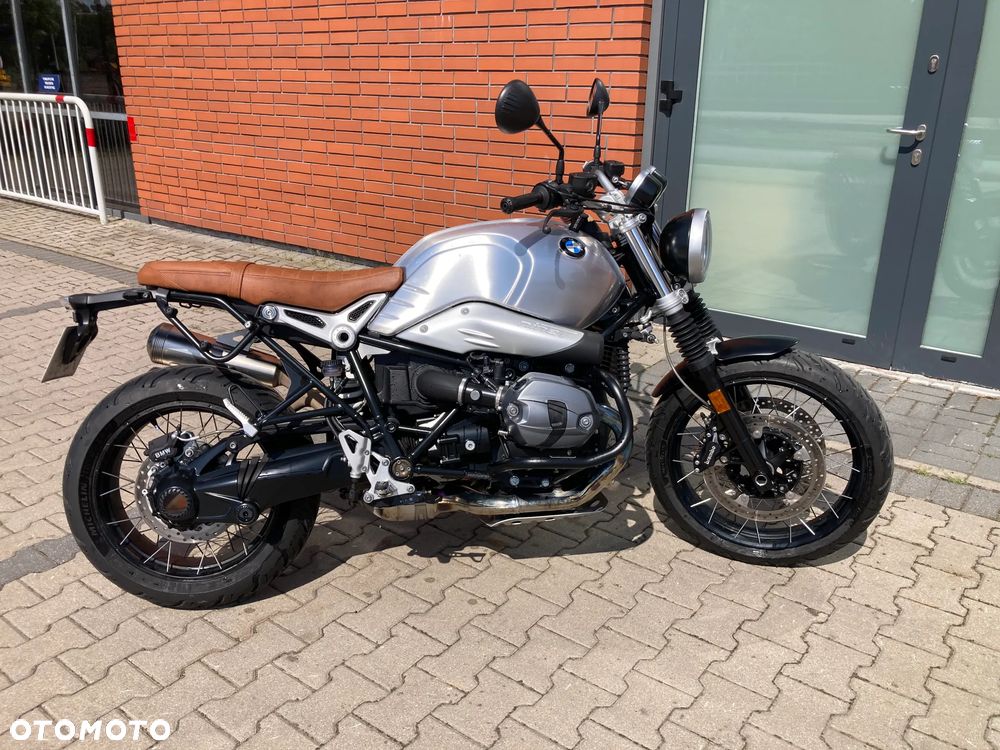 BMW R - 1