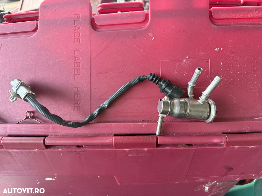 Injector AdBlue / Diuză Injectare Dacia - Renault 1.5 dCi / 2.0 dCi, Cod 208995377R Evacuare dpf - 1