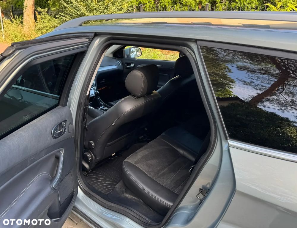 Ford Mondeo 2.0 Viva Titanium - 19