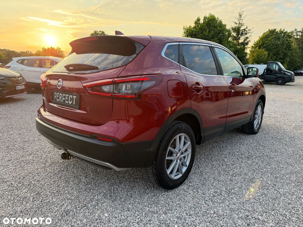 Nissan Qashqai 1.3 DIG-T N-Connecta EU6d - 14