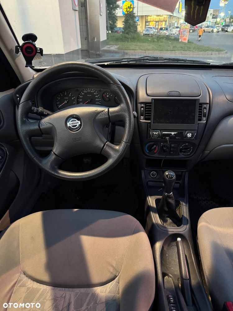 Nissan Almera 1.5 Comfort - 9