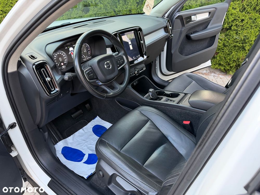 Volvo XC 40 D3 Momentum - 28