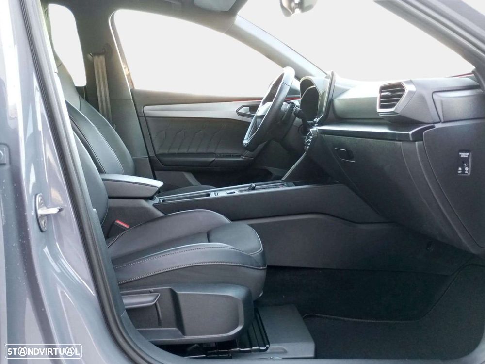 Cupra Leon ST 1.5 eTSI MID DSG - 12