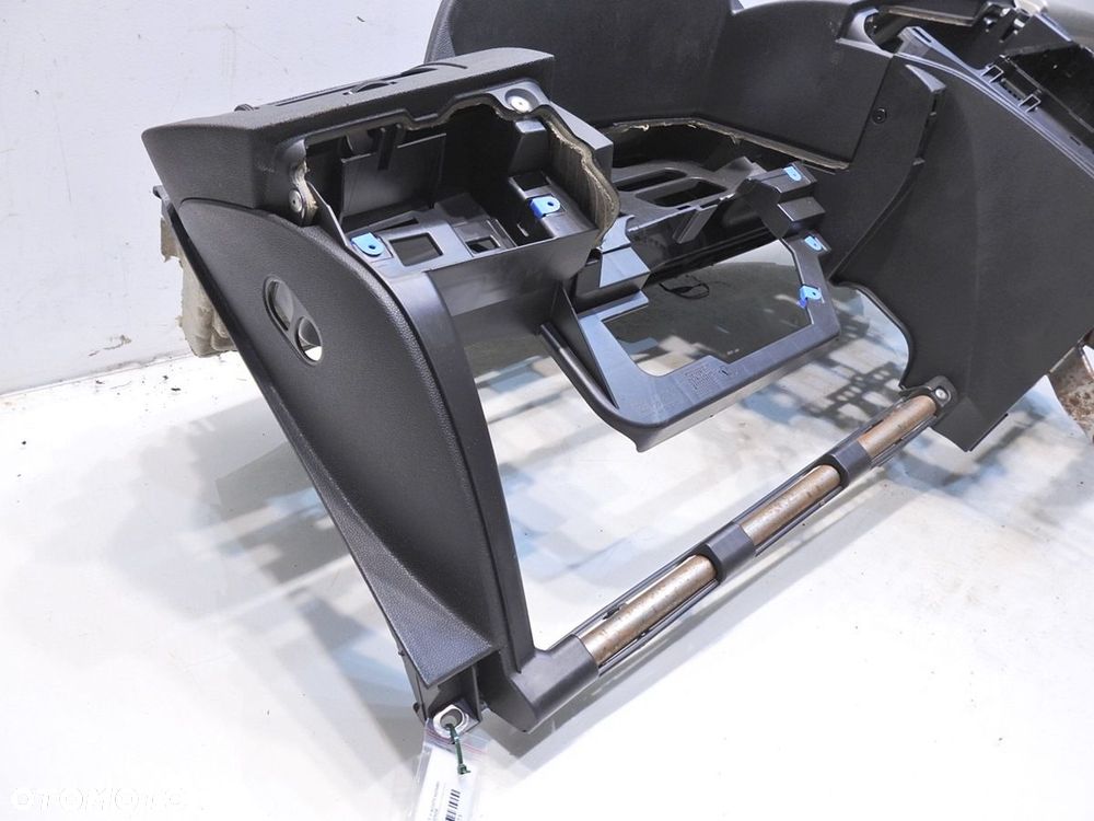DESKA ROZDZIELCZA KONSOLA OPEL ASTRA III H - 7