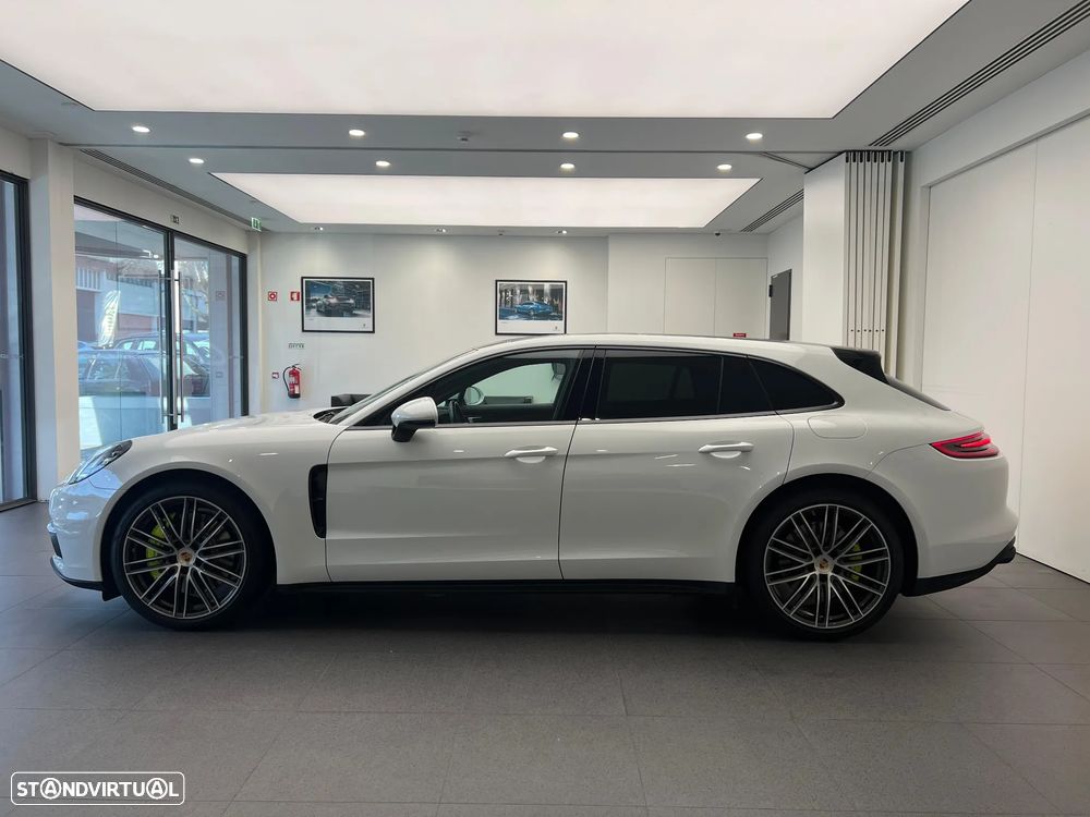 Porsche Panamera Sport Turismo 4 E-Hybrid - 2
