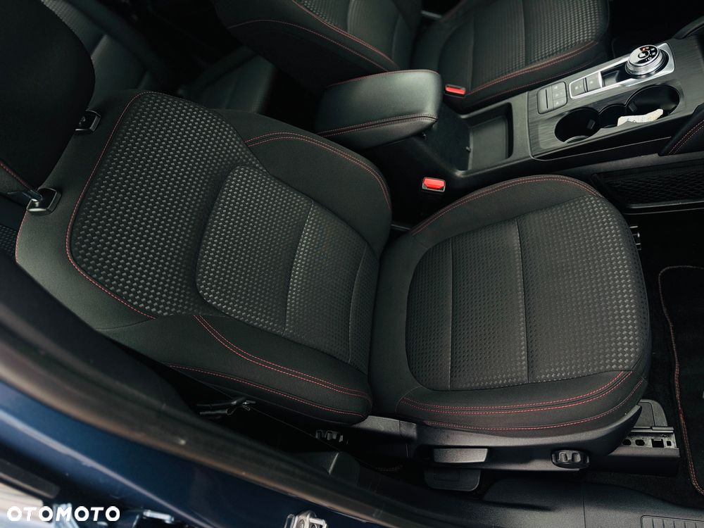 Ford Kuga 2.0 EcoBlue 4x4 ST-LINE - 12