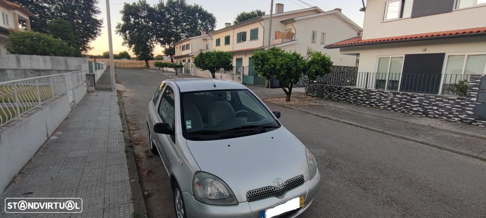 Toyota Yaris 1.0 Sol ABS - 16