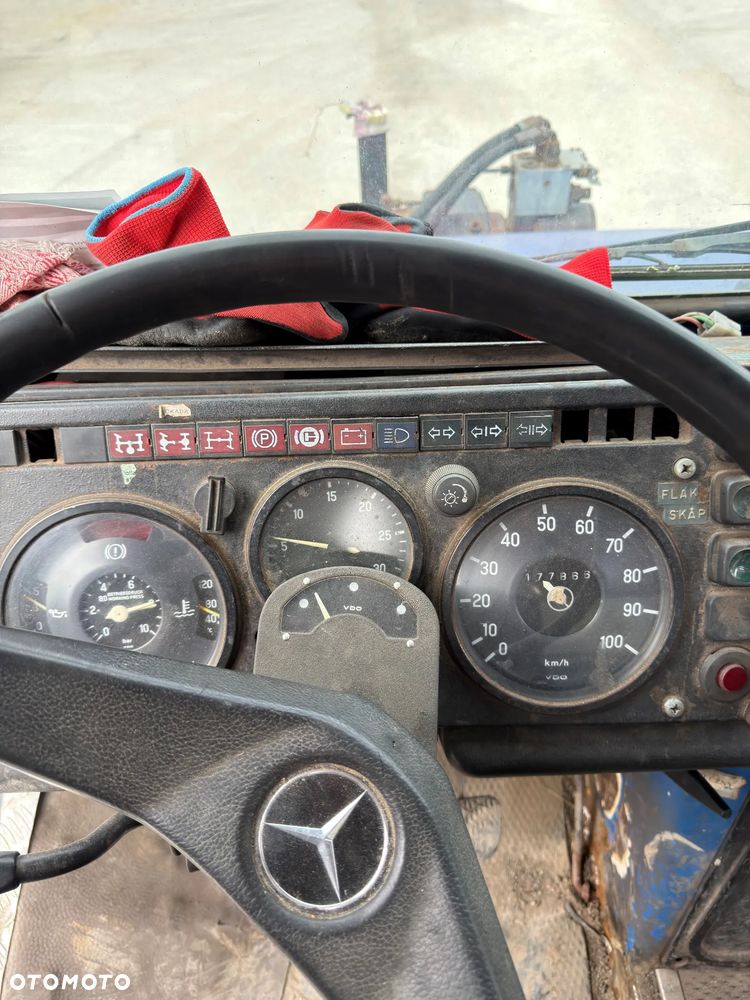 Mercedes-Benz UNIMOG - 8