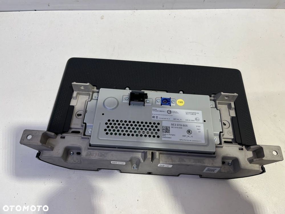SKODA OCTAVIA WYSWIETLACZ EKRAN ORYGINALNY IDEALNY 5E3919605 - 2