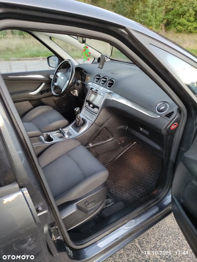 Ford S-Max 2.0 Titanium - 10