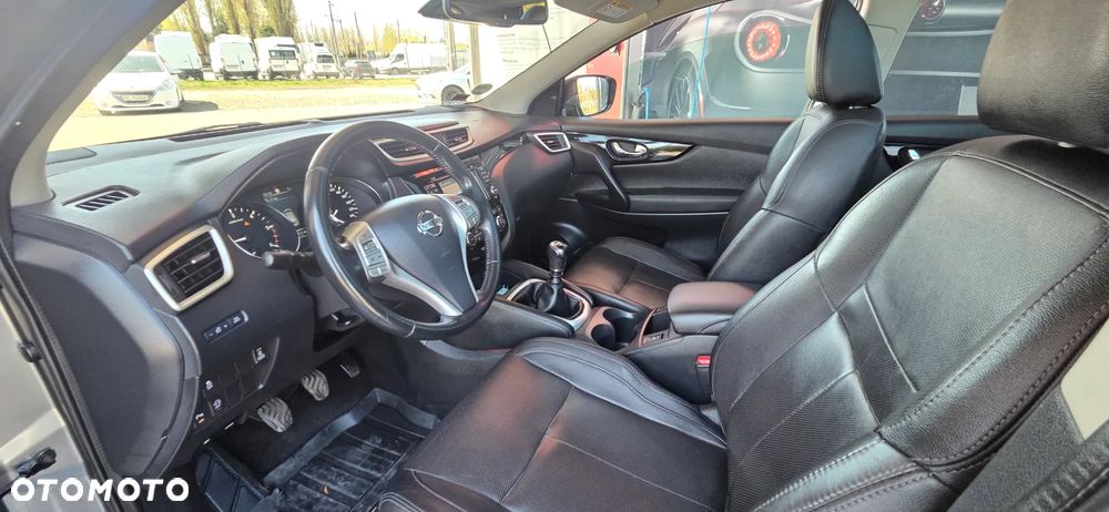 Nissan Qashqai 1.6 DCi ALL-MODE 4x4i TEKNA+ - 31