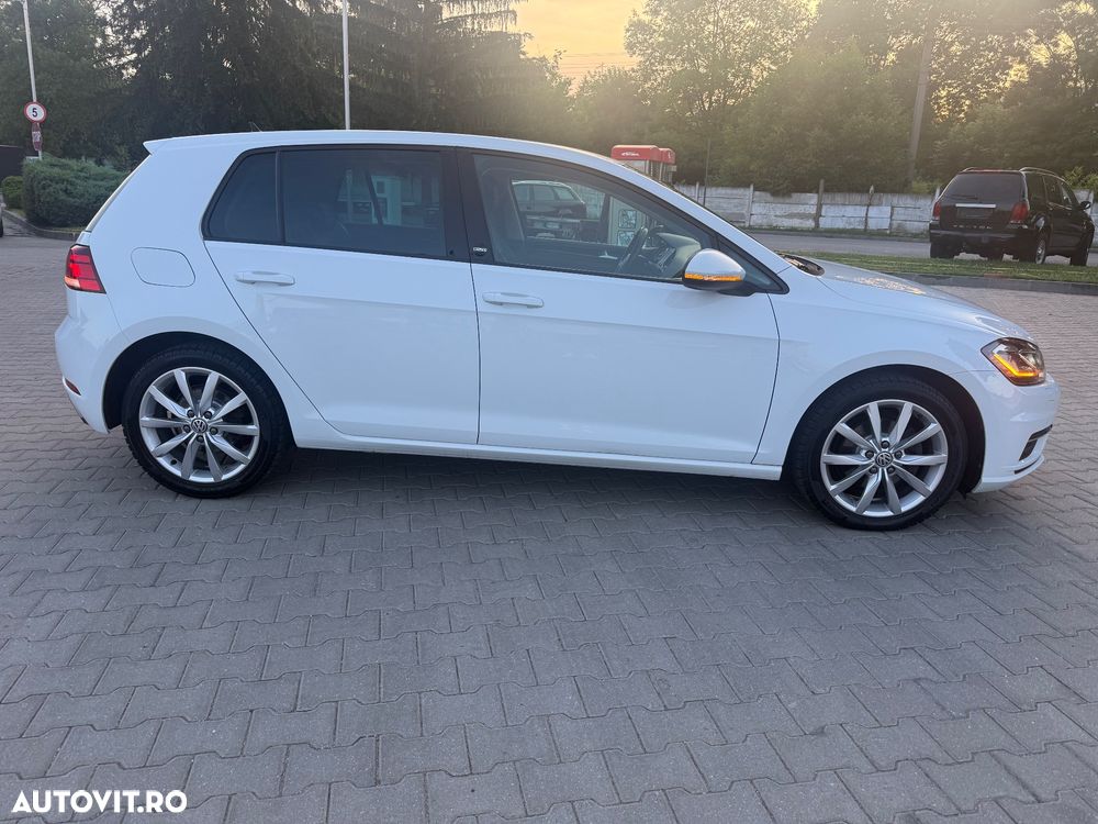 Volkswagen Golf 2.0 TDI Sound - 6