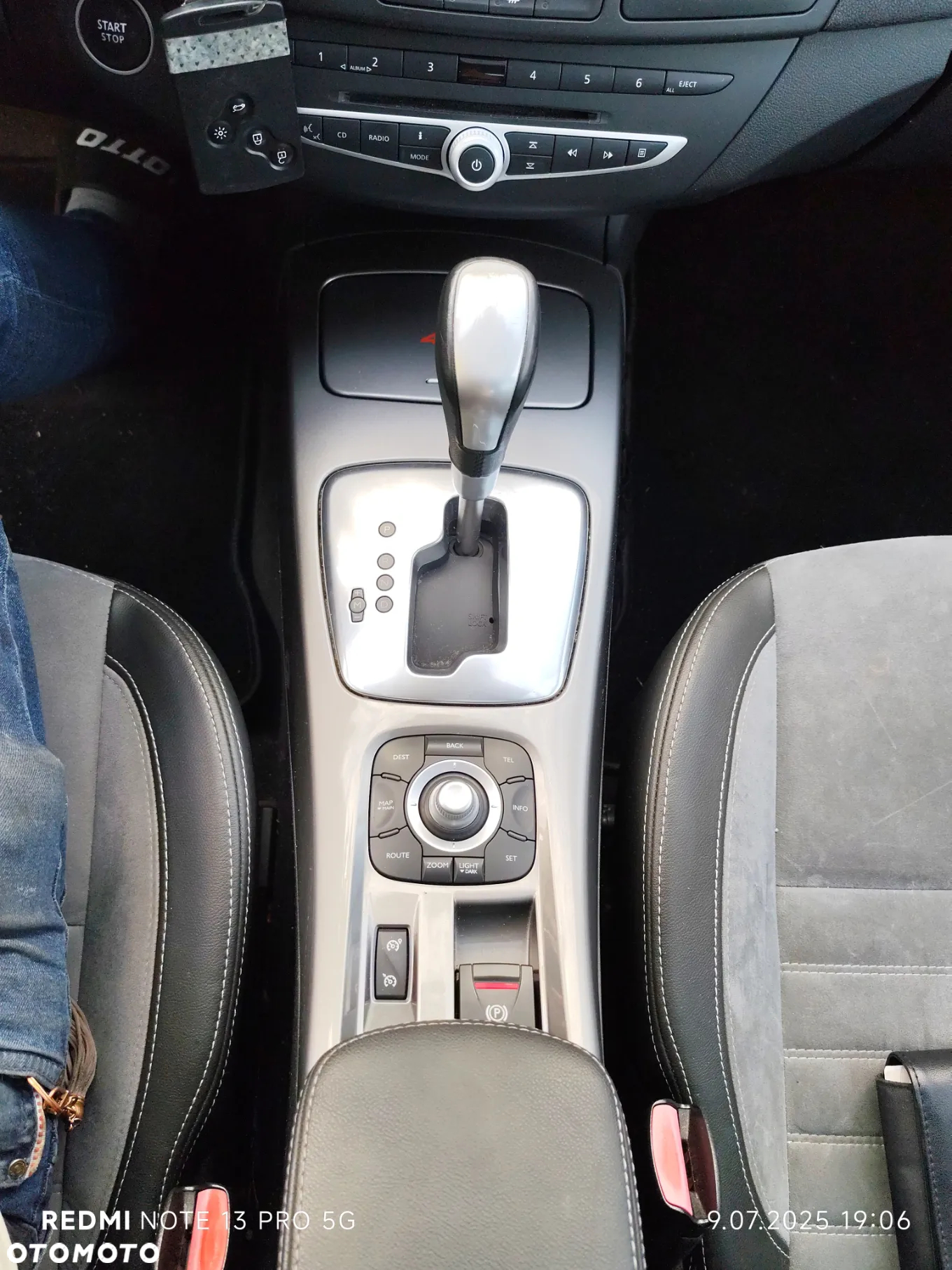 Renault Laguna Grandtour dCi 175 FAP Bose Edition - 34