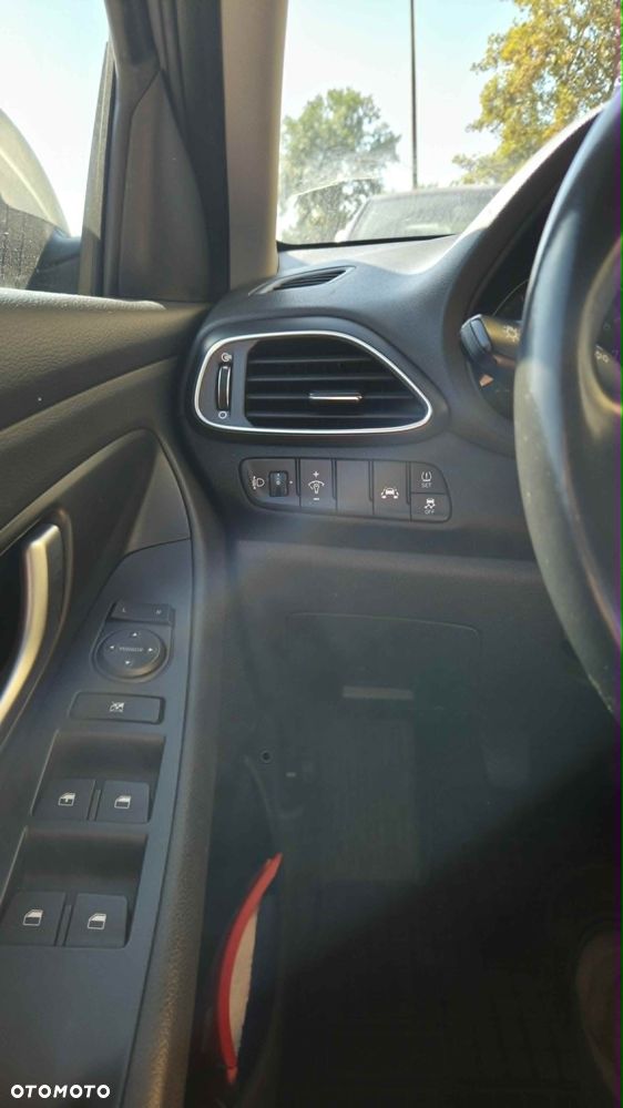 Hyundai i30 1.4 Classic - 14