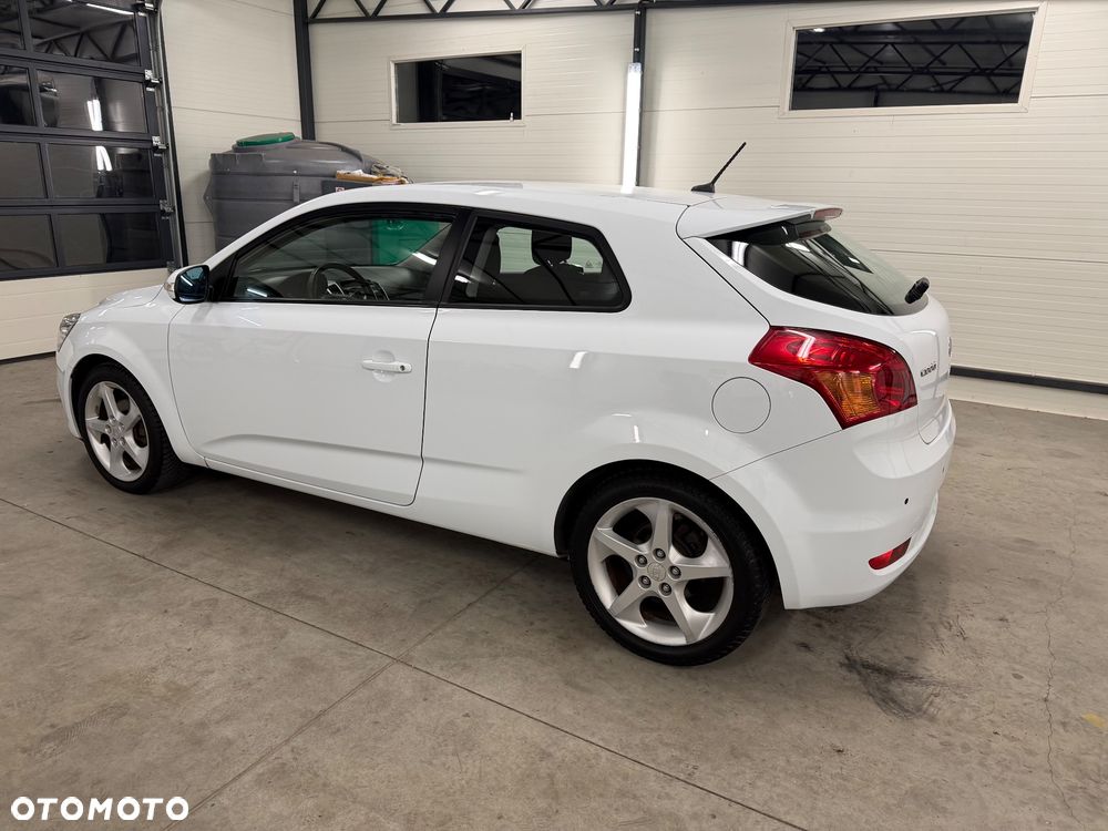 Kia Ceed 1.6 Crdi Comfort + - 4