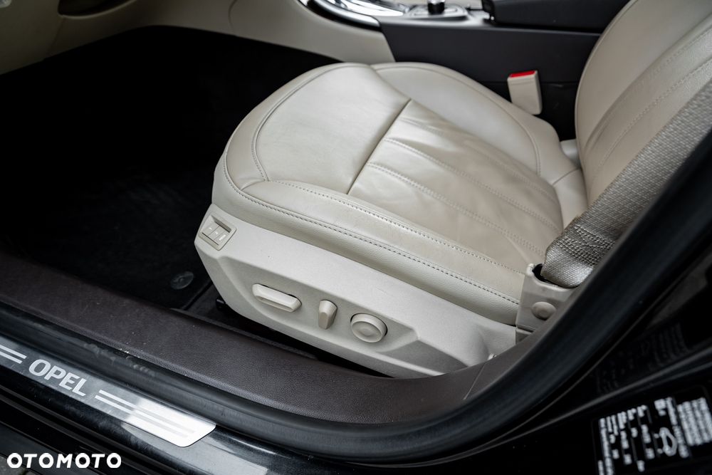 Opel Insignia 2.8 T V6 Sport 4x4 - 22