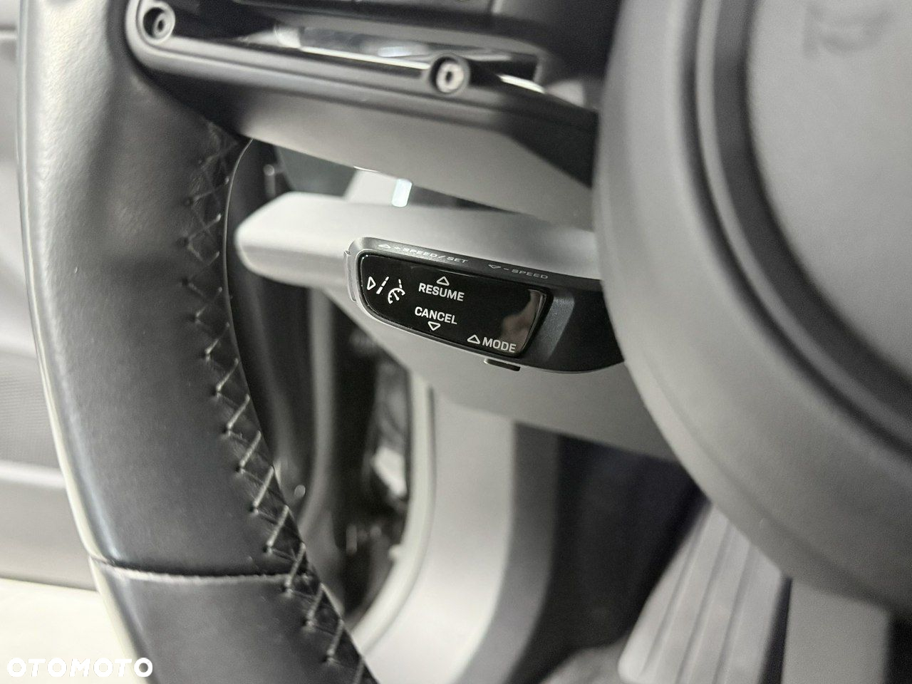 Porsche Taycan Sport Turismo Performance Plus - 26