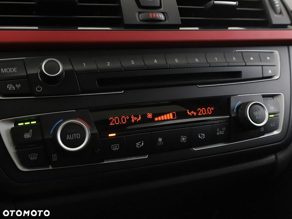 BMW Seria 3 318d - 26