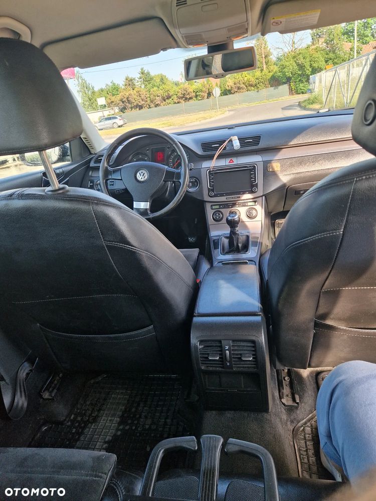Volkswagen Passat 1.9 TDI Comfortline - 16