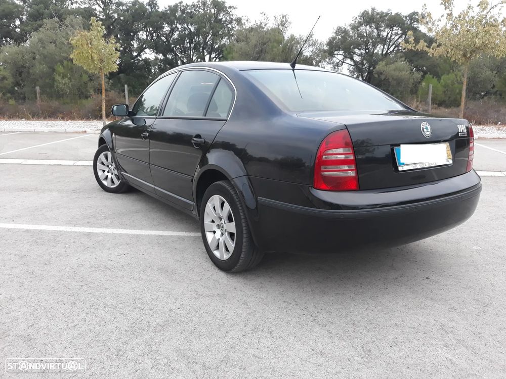 Skoda Superb 1,9 TDI Comfort - 3