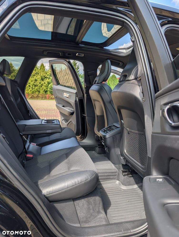 Volvo XC 60 D4 Momentum Pro - 33