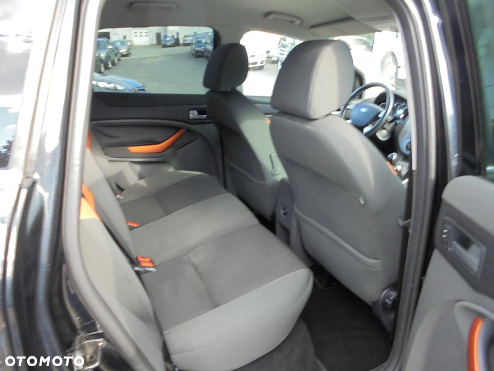 Ford Kuga 2.0 TDCi 2x4 Trend - 15