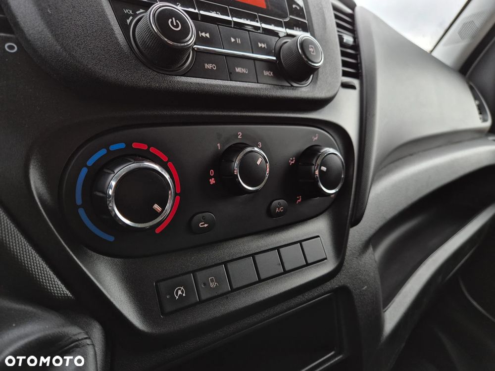 Iveco Daily 35S14, Brygadówka 7-os, 3,42m x 2,07m - 10