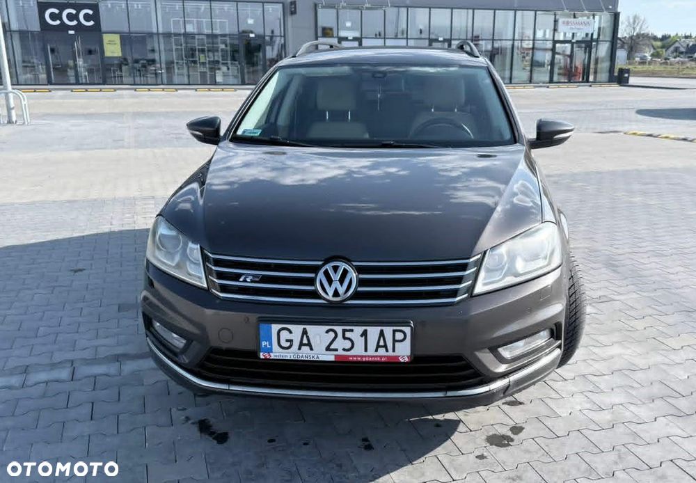 Volkswagen Passat 2.0 TDI Comfortline R-Style - 1