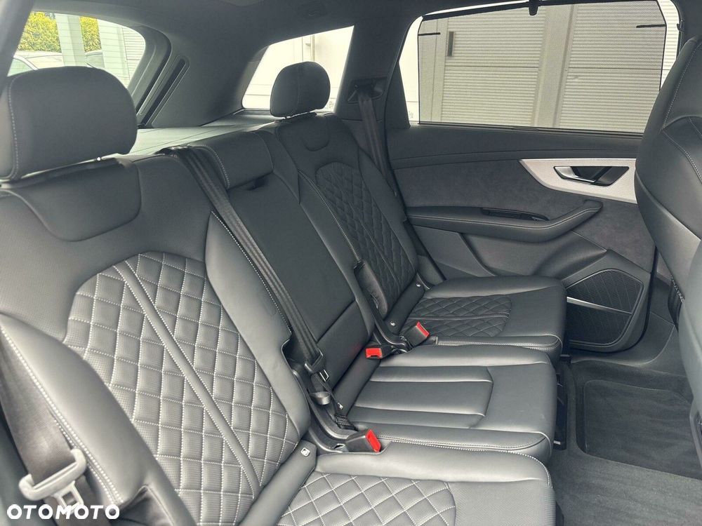 Audi Q7 - 17