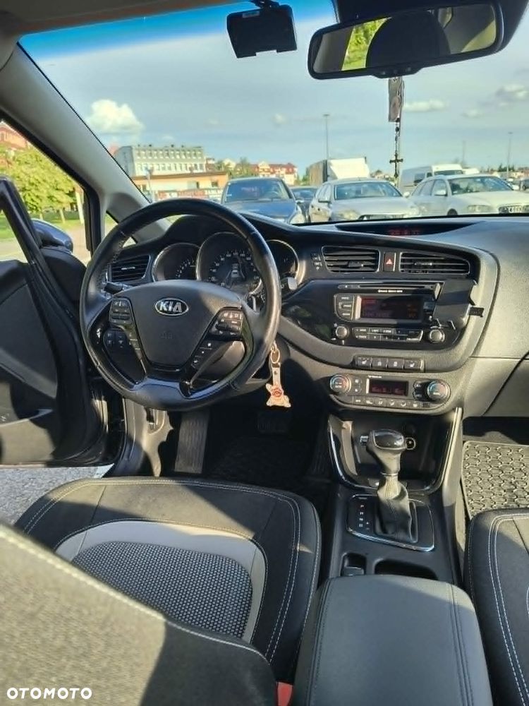 Kia Ceed 1.6 GDI L DCT - 20