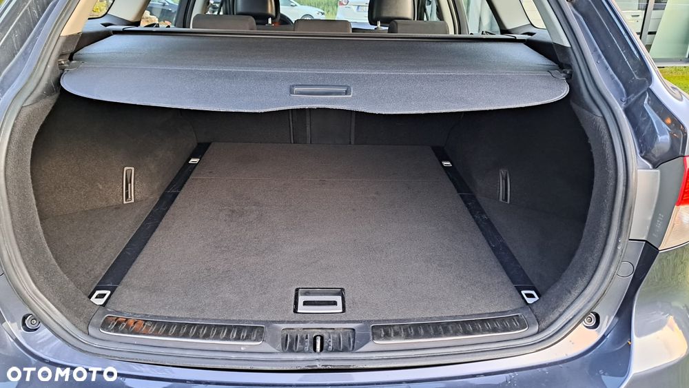 Toyota Avensis 1.8 Premium - 33