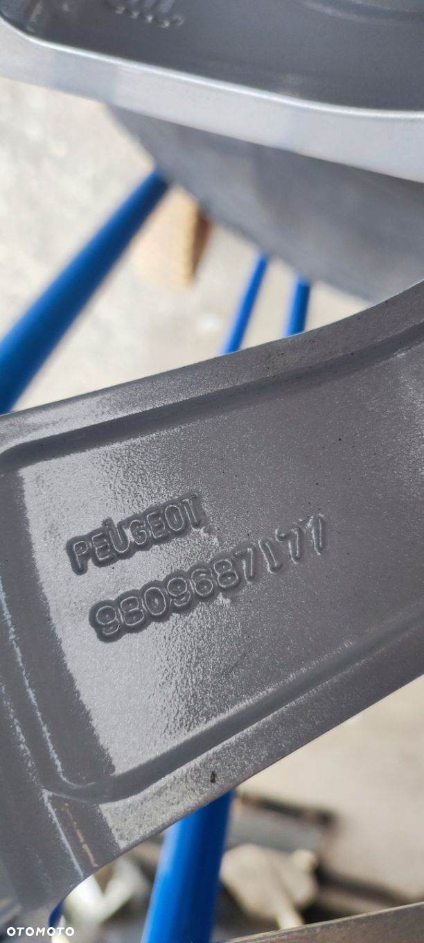 PEUGEOT 3008 II KOŁA ALUMINIOWE 7Jx17 ET42 9809687177 NOWE ZIMOWE PIRELLI - 5