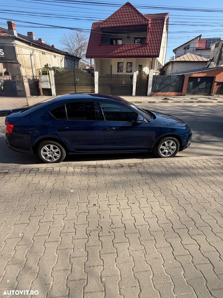 Skoda Octavia 1.6 TDI ELEGANCE - 12
