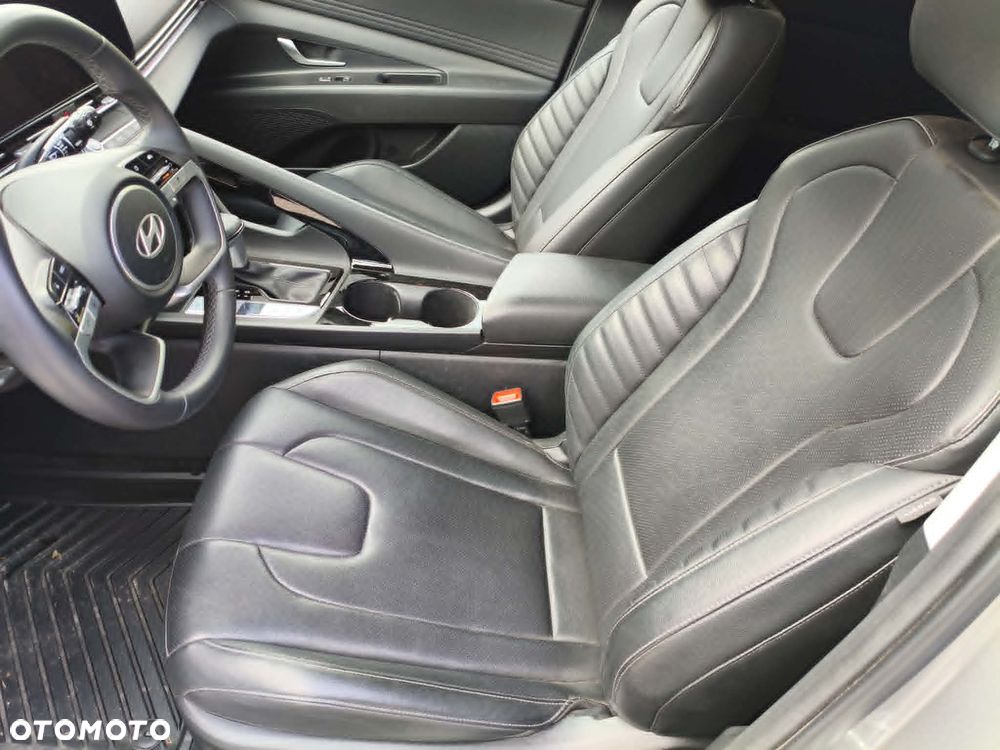 Hyundai Elantra 1.6 Premium - 11