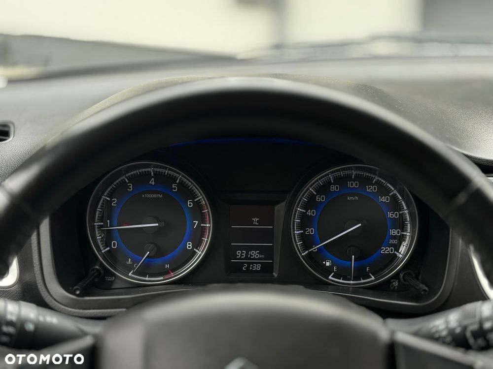 Suzuki Baleno 1.2 Premium Plus - 11